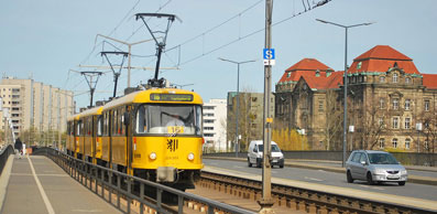 免费网络轰炸机app